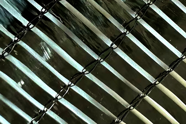 Black sunshade nets enhance the comfort of crops, providing them with protection from heat and shade